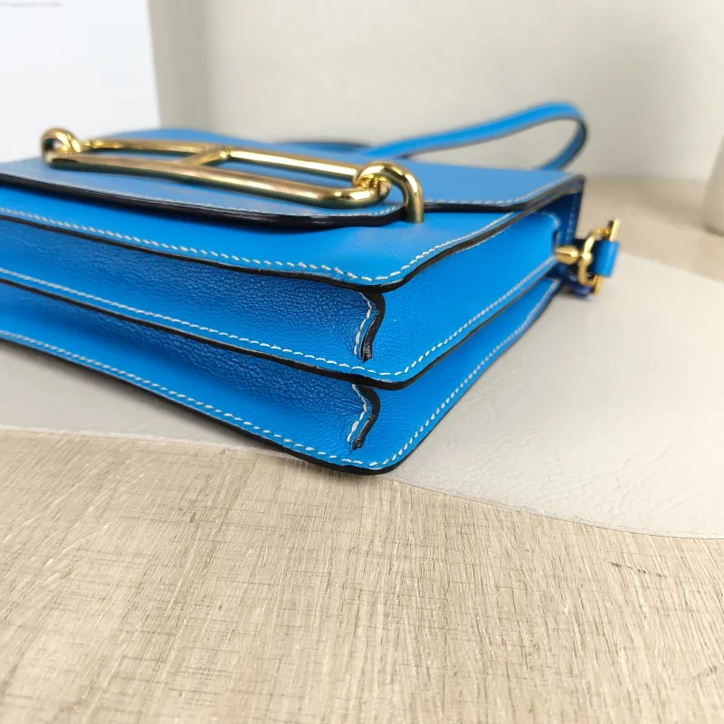 Hermès Crossbody Bag Roulis 23 B3 Evercolor Calfskin Medium 23 × 7.5 × 19 cm A — detail view 11 of 11