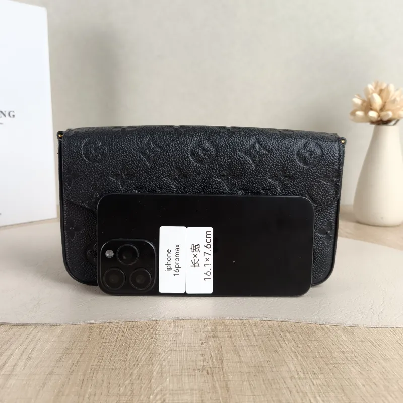 Louis Vuitton Crossbody Bag Pochette Félicie Black Calfskin Small21 × 3 × 12 cm — cover view 4 of 5