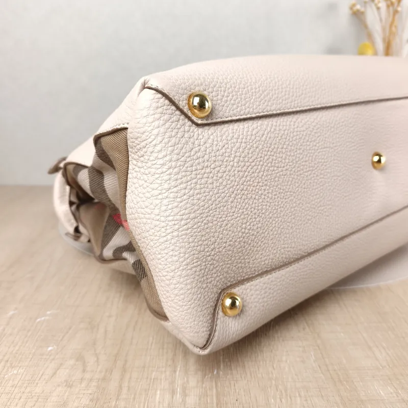 BURBERRY Top Handle Bag Beige Calfskin，Canvas 41 × 15 × 27 cm — detail view 3 of 11