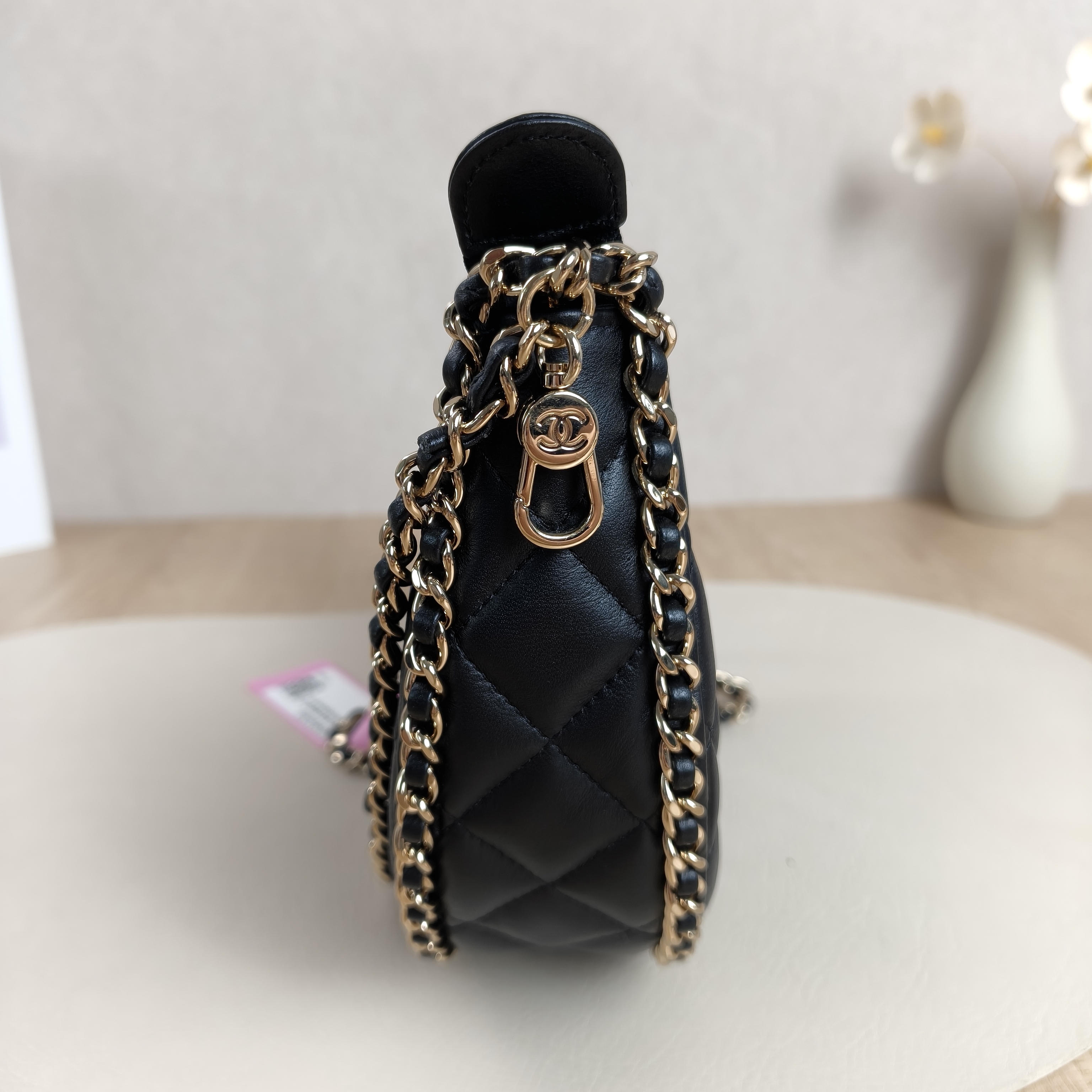 Chanel Shoulder Bag23p Black Lambskin Small20 × 6 × 15 cm — cover view 5 of 10