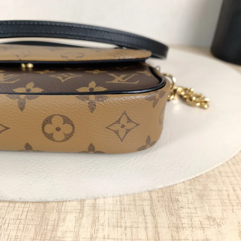 Louis Vuitton Crossbody Bag IVY Monogram PVC Small23.5 × 4.3 × 12 cm — detail view 10 of 13