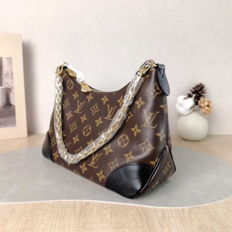 Louis Vuitton Crossbody Bag Boulogne PVC Small 26 × 9.5 × 16 cm — cover view 4 of 6