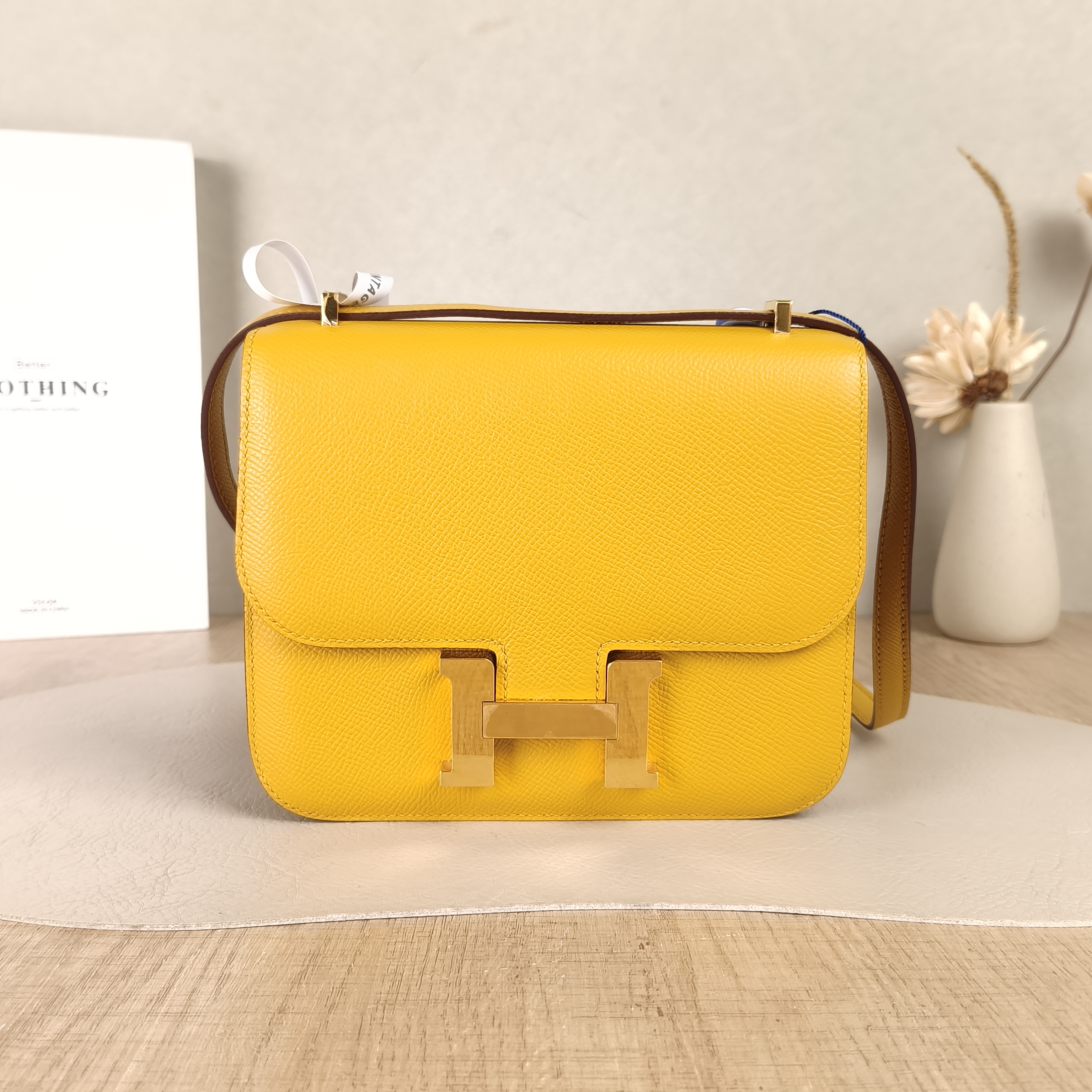 Hermès Crossbody Bag Constance 19 Gold-Tone Hardware9D Epsom Calfskinmini18 × 4 × 15 cm