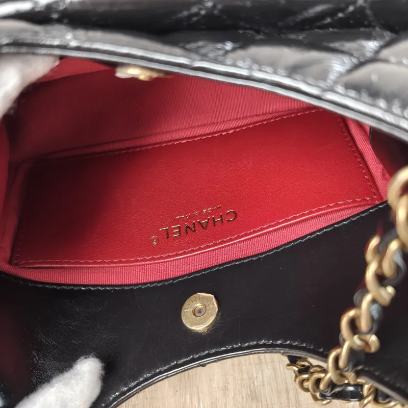 Chanel Crossbody Bag HOBO Black Waxed Leather Calfskin Small 19 × 6 × 17 cm — detail view 1 of 12