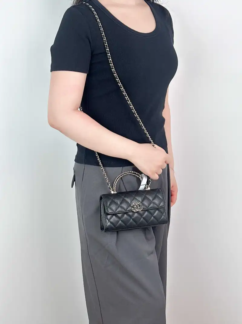 Chanel Crossbody Bag kelly Black Grained Calfskin One Size18 × 4.5 × 10 cm — on-model view 1 of 3