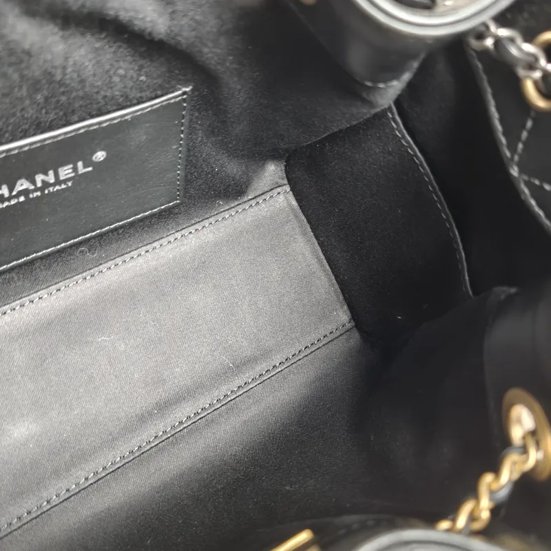Chanel Shoulder Bag 25Bag Black Waxed Leather Calfskin Mini 20 × 12.5 × 22 cm — detail view 7 of 13