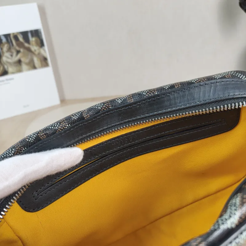 GOYARD Crossbody Bag Black PVC Small 22 × 6.5 × 13 cm — detail view 5 of 12