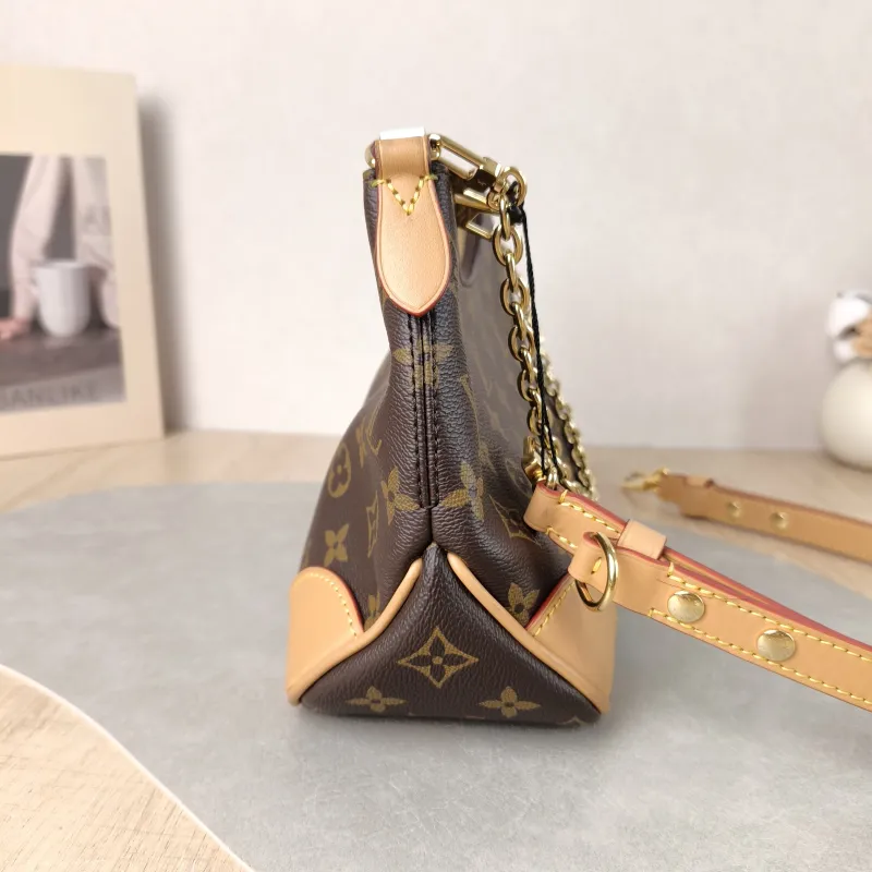Louis Vuitton Crossbody Bag Boulogne PVC Small 26 × 9.5 × 16 cm — detail view 10 of 12