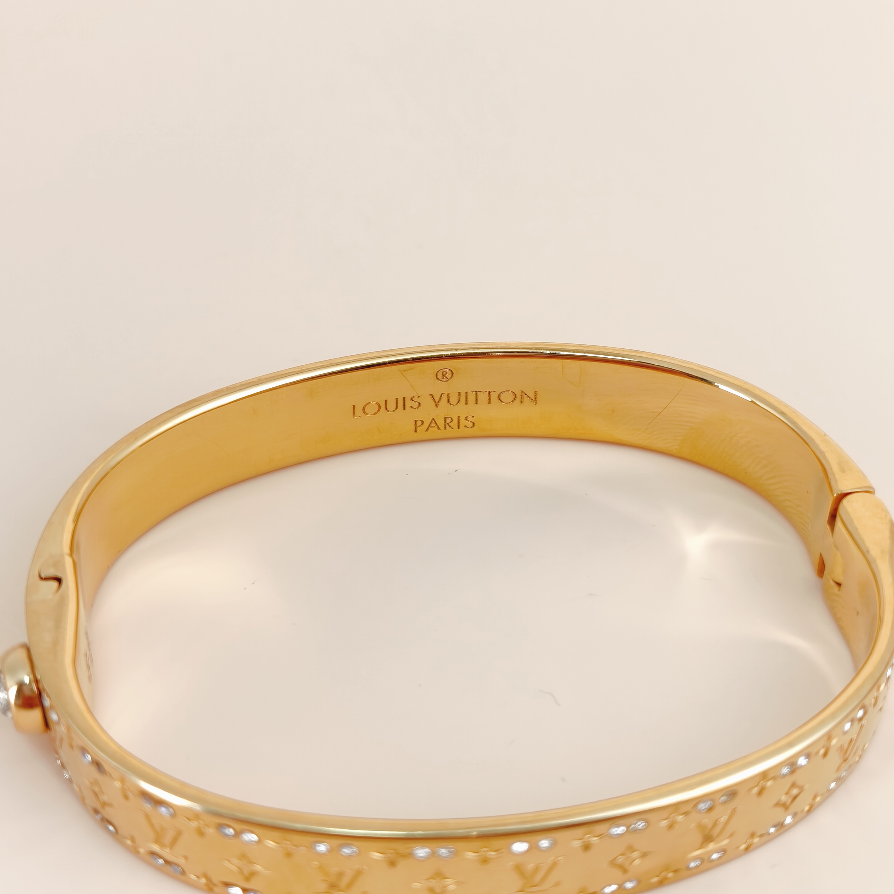 Louis Vuitton Banglelogo Bangle Gold S 16cm โ cover view 4 of 6