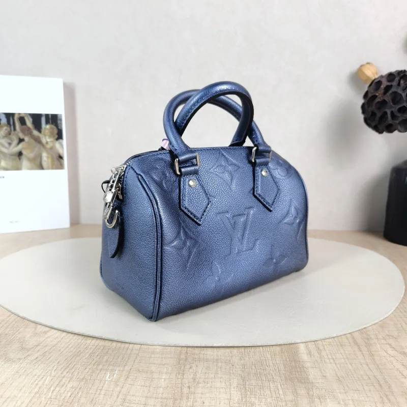 Louis Vuitton Crossbody Bag Speedy20 Calfskin One Size 20.5 × 12 × 13.5 cm — cover view 3 of 5