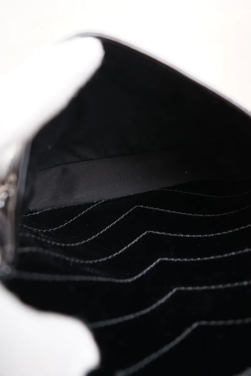 SAINT LAURENT Niki D Medium Black Patent Leather · Dust Bag · 28 × 8.5 × 20 cm — detail view 2 of 23