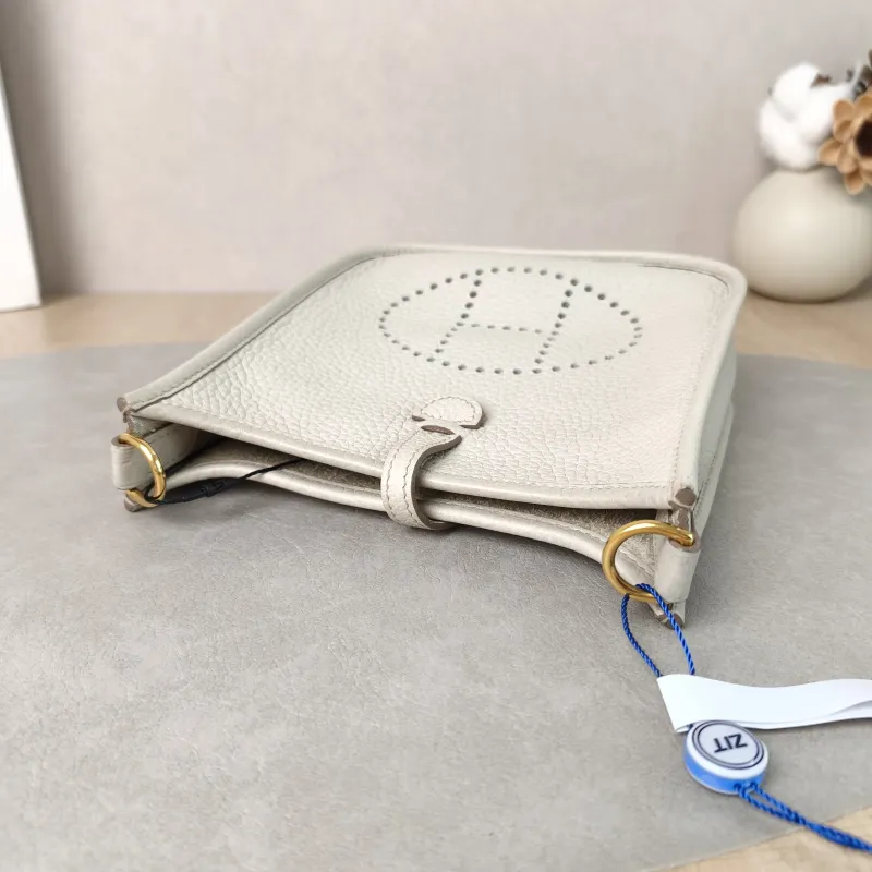 Hermès Crossbody Bag Evelyne Mini 16 Mini 16 TC Calfskin Mini 17 × 5.5 × 18 cm U — detail view 8 of 13