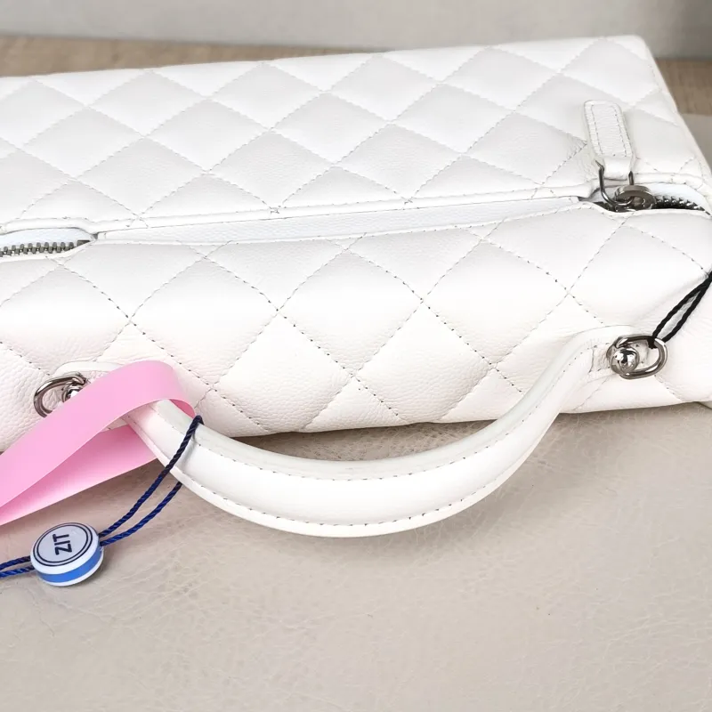 Chanel Crossbody Bag lp Box Bag Top Handle Crossbody Bag White Calfskin One Size 19.5 × 5 × 17 cm — detail view 2 of 13