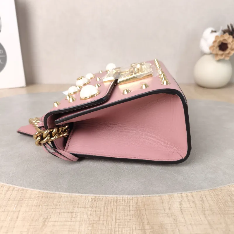 GUCCI Crossbody Bag Padlock Pink Calfskin Small 20.5 × 7.5 × 13 cm — detail view 10 of 13
