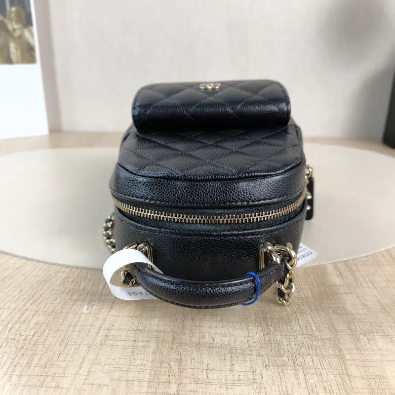 Chanel Backpack mini Backpack Collection Black Grained Calfskin One Size13 × 9 × 18 cm — detail view 5 of 12