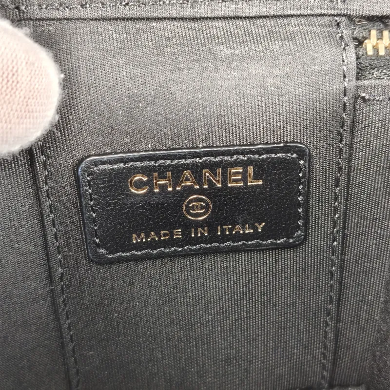 Chanel Crossbody Bag Edition Black Wovenmini11 × 7 × 9 cm — detail view 1 of 14