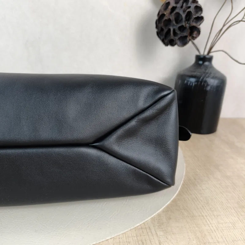 PRADA Shoulder Bag Aimée Black Calfskin One Size 38 × 11 × 22 cm — detail view 4 of 11