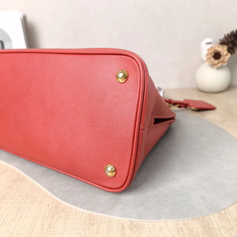 PRADA Top Handle Bag Dome Bag Red Calfskin One Size 31 × 14 × 22 cm — detail view 4 of 11