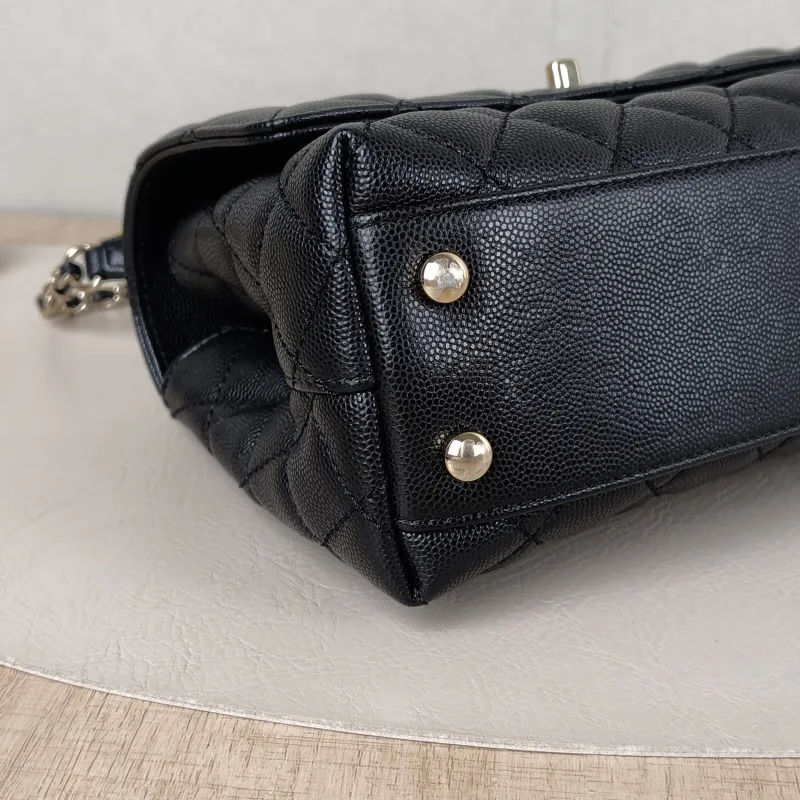 Chanel Top Handle Bag Coco Handle​ Black Grained Calfskin Small 24 × 10 × 14 cm — detail view 12 of 14