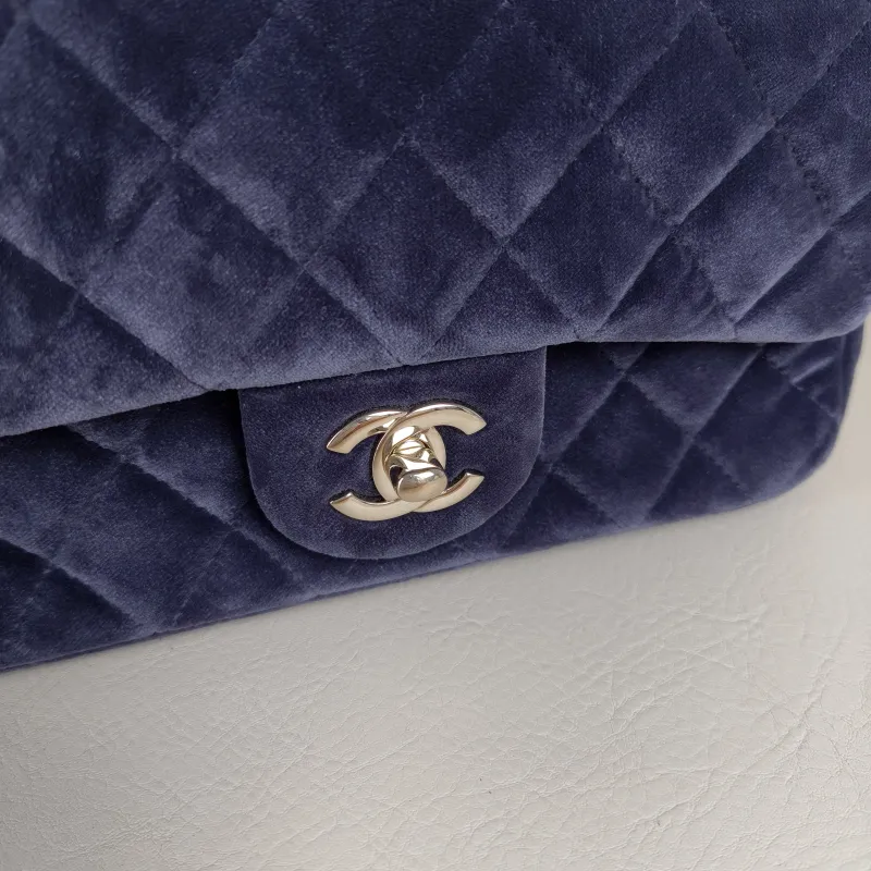 Chanel Crossbody Bag Classic Flap Large Mini CF Mini Blue Velvet mini 20 × 6 × 12 cm — detail view 7 of 13