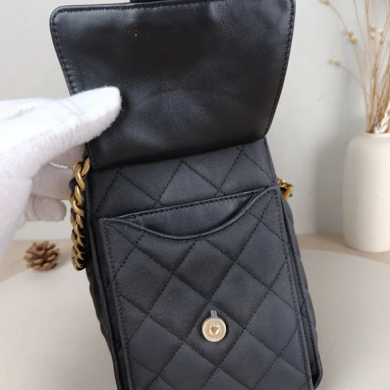 Chanel Shoulder Bag 25Bag Grey Canvas Small 26 × 14 × 30 cm — detail view 1 of 12
