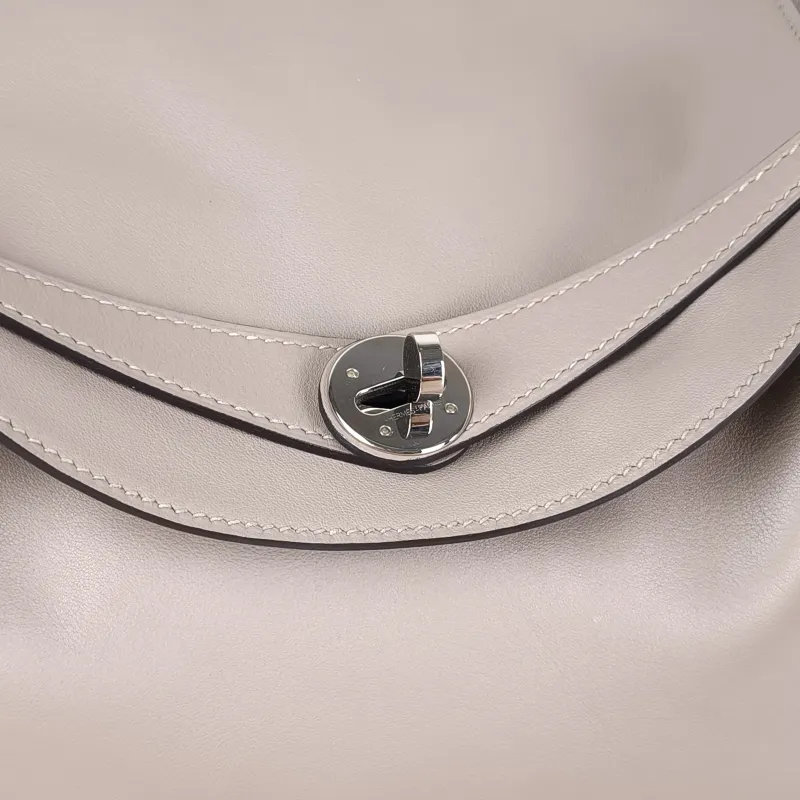 Hermès Crossbody Bag Lindy 30 Grey Blue Swift Calfskin30 × 15 × 19 cm — detail view 3 of 12