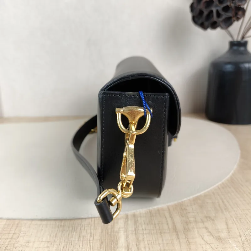 GUCCI Shoulder Bag Horsebit 1955 Horsebit Small Black · Shoulder Strap CC alfskin Small 24 × 5.5 × 13 cm — detail view 1 of 13