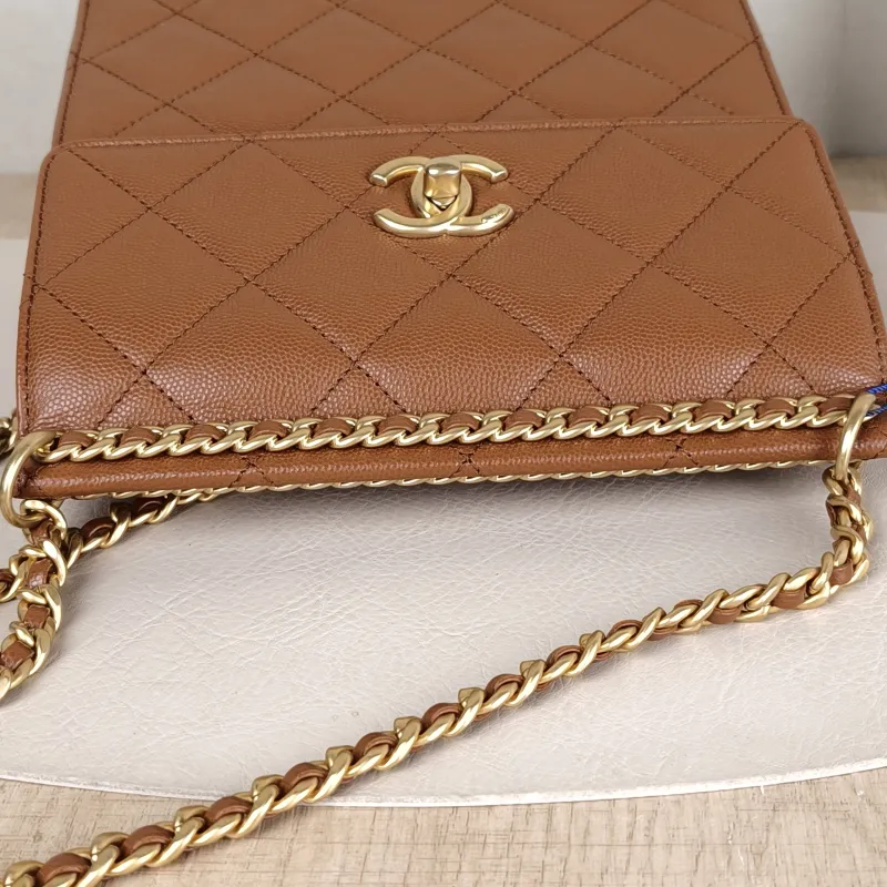 Chanel Backpack23a Backpack Brown Grained Calfskin One Size20 × 7.5 × 21 cm — detail view 6 of 13