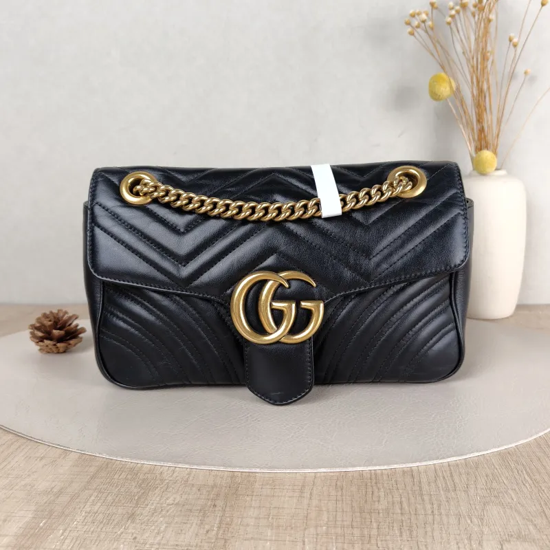 GUCCI Crossbody Bag GG Marmont Medium Marmont 26 Black CC alfskin Medium 26 × 7 × 15 cm