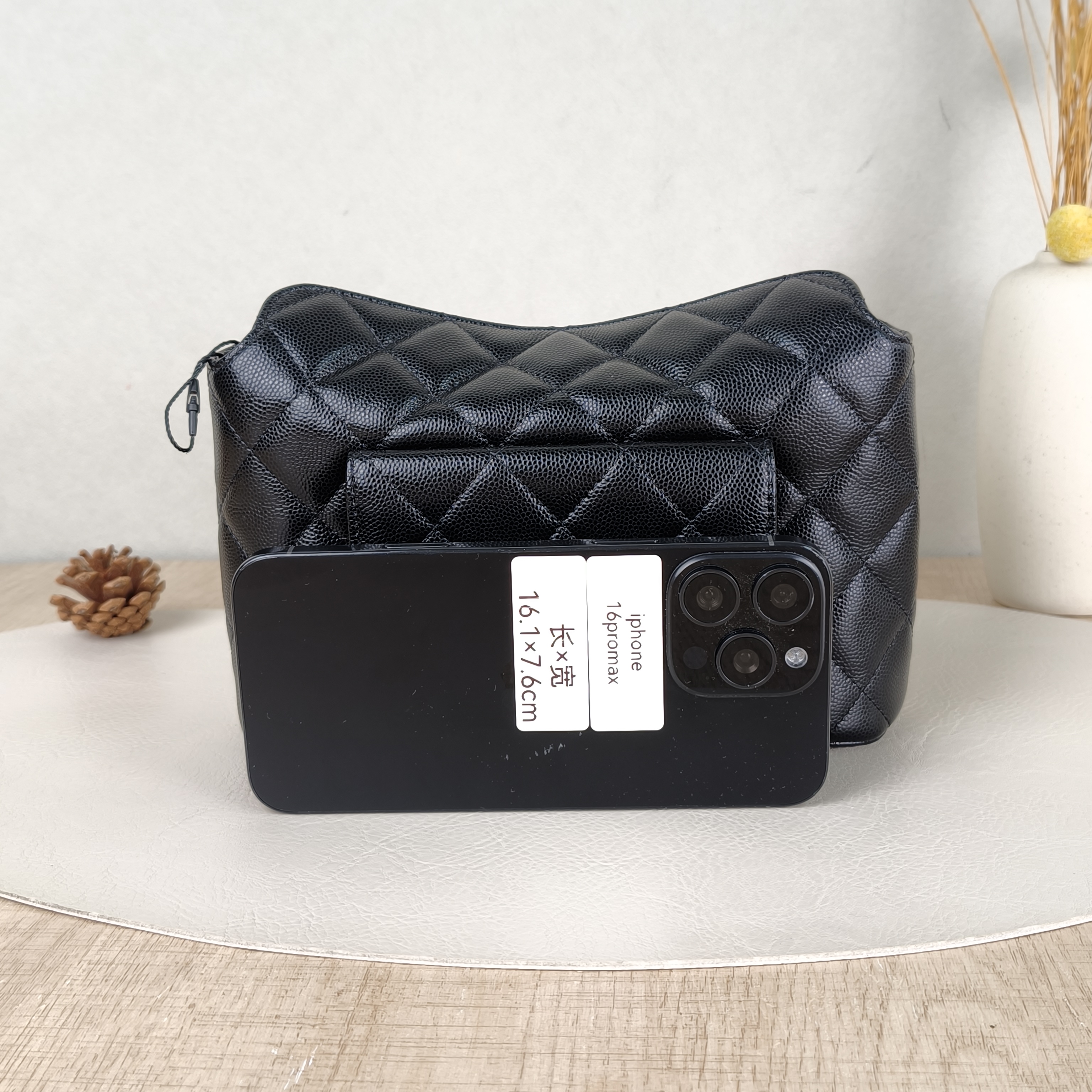 Chanel Crossbody Bag Hobo Vanity Case Bag Black Calfskin One Size20 × 5 × 13 cm — cover view 4 of 5