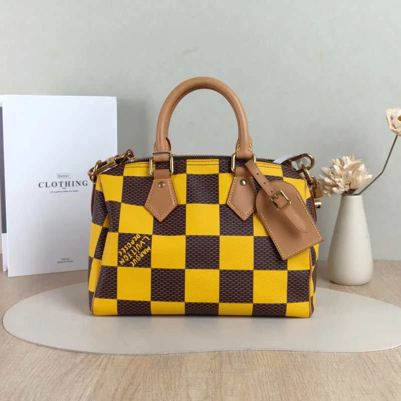 Louis Vuitton Top Handle Bag Speedy25Yellow PVC One Size25 × 15 × 19 cm