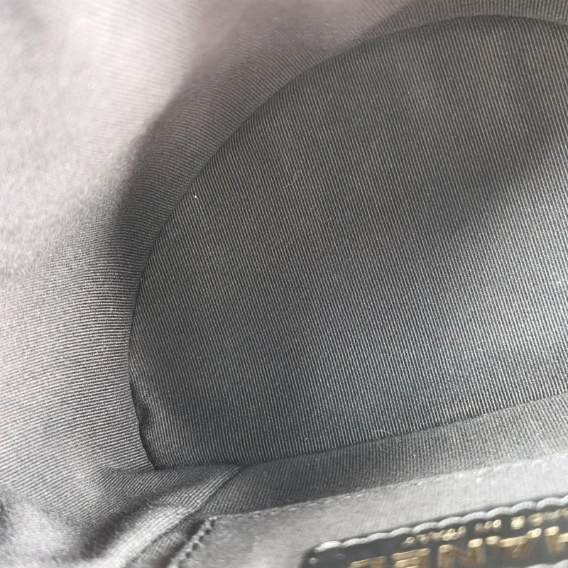 Chanel Backpack Duma Black Grained Calfskin Small18 × 9.5 × 19 cm — detail view 3 of 15