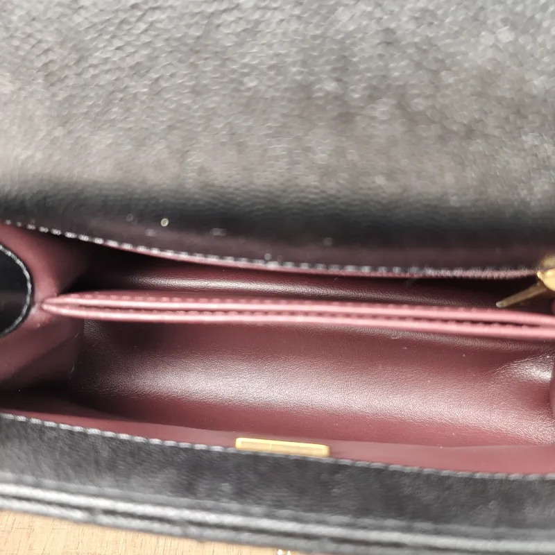 Chanel Crossbody Bag Edition coco handle Black Grained Calfskinmini19 × 9 × 13 cm — detail view 16 of 18