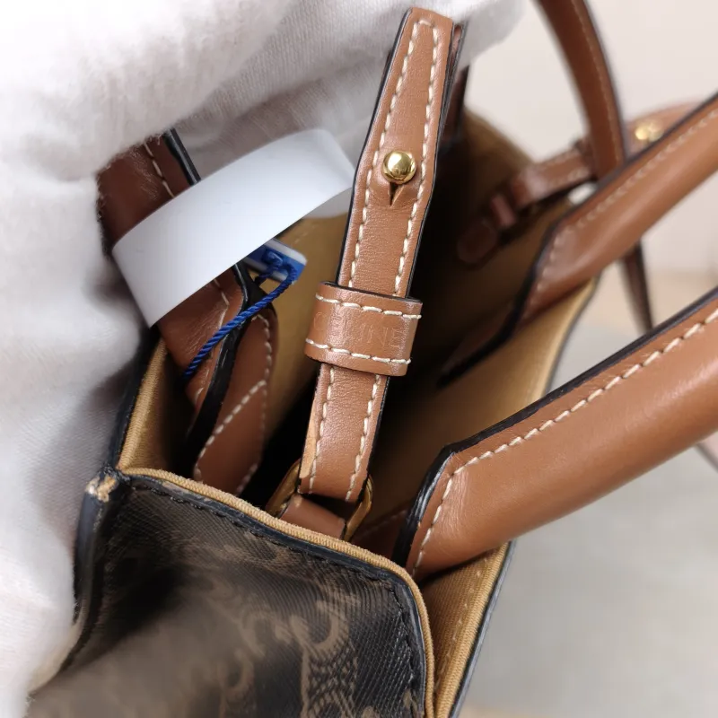 CELINE Crossbody Bag CABAS Mini Monogram PVC Mini 17 × 4 × 20.5 cm — detail view 5 of 12