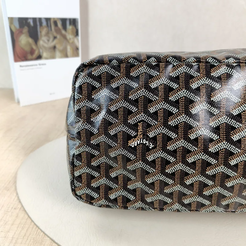 GOYARD Shoulder Bag Boheme Hobo​ Brown ine Canvas Small 43 × 14 × 27 cm — detail view 5 of 12