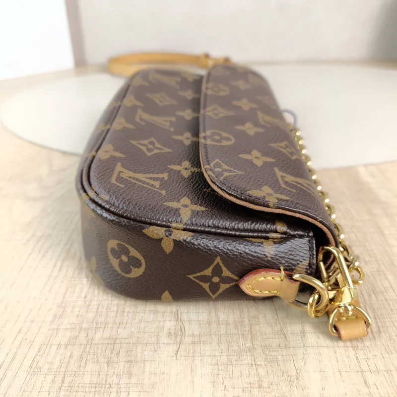 Louis Vuitton Crossbody Bag IVY Monogram PVC Small23.5 × 4.3 × 12 cm — detail view 12 of 13