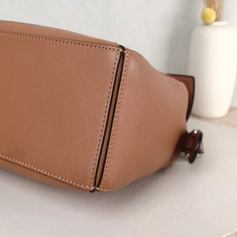 LOEWE Crossbody Bag Puzzle Caramel CC alfskin Small 24 × 10.5 × 16.5 cm — detail view 12 of 13