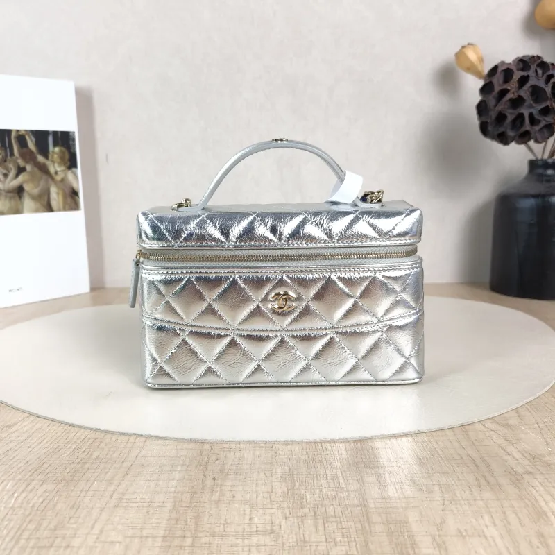 Chanel Top Handle Bag lp Silver Waxed Leather One Size19.5 × 5 × 17 cm