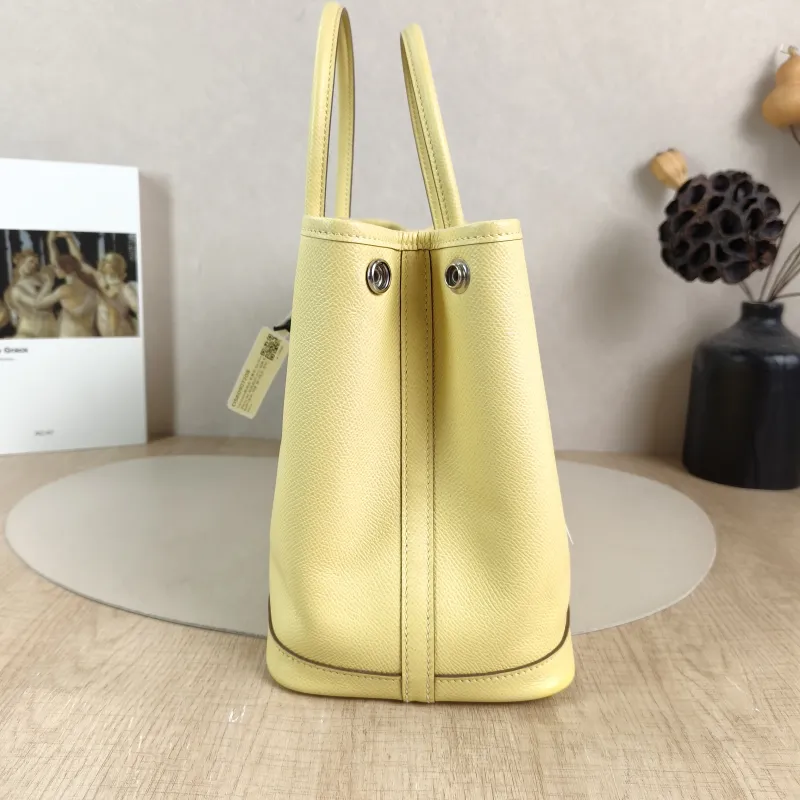 Hermès Top Handle Bag Garden Party 30 30 1Z Epsom Calfskin Medium 30 × 13 × 21 cm Z — detail view 10 of 11