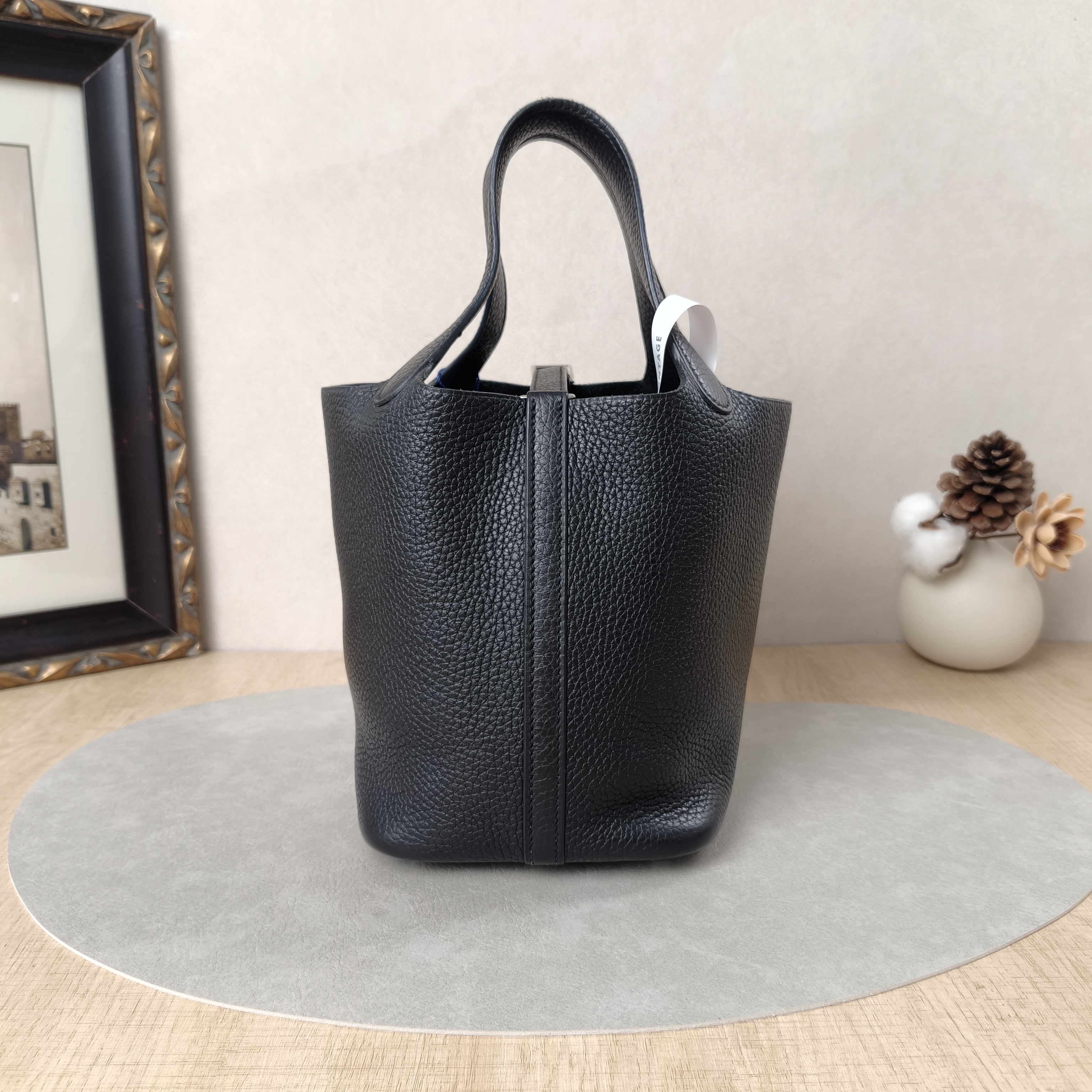 Hermès Top Handle Bag Picotin Lock 18 18Black Clemence Taurillon TC Calfskin Small18 × 13 × 19 cm — cover view 4 of 11
