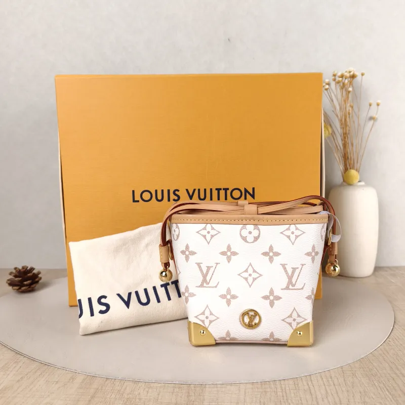 Louis Vuitton Crossbody Bag NOÉ PURSE LV CHARMS PVC Mini 11.5 × 11.5 × 11.5 cm — cover view 2 of 6