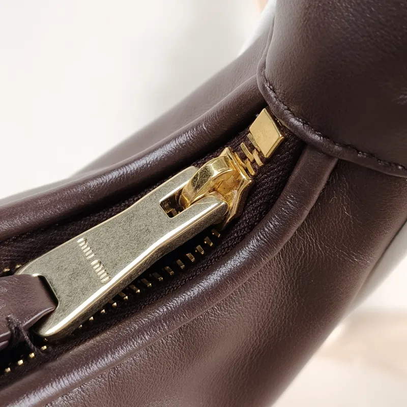 Miumiu Shoulder Bag Wander Hobo Calfskin Small 20 × 6 × 17 cm — detail view 2 of 13