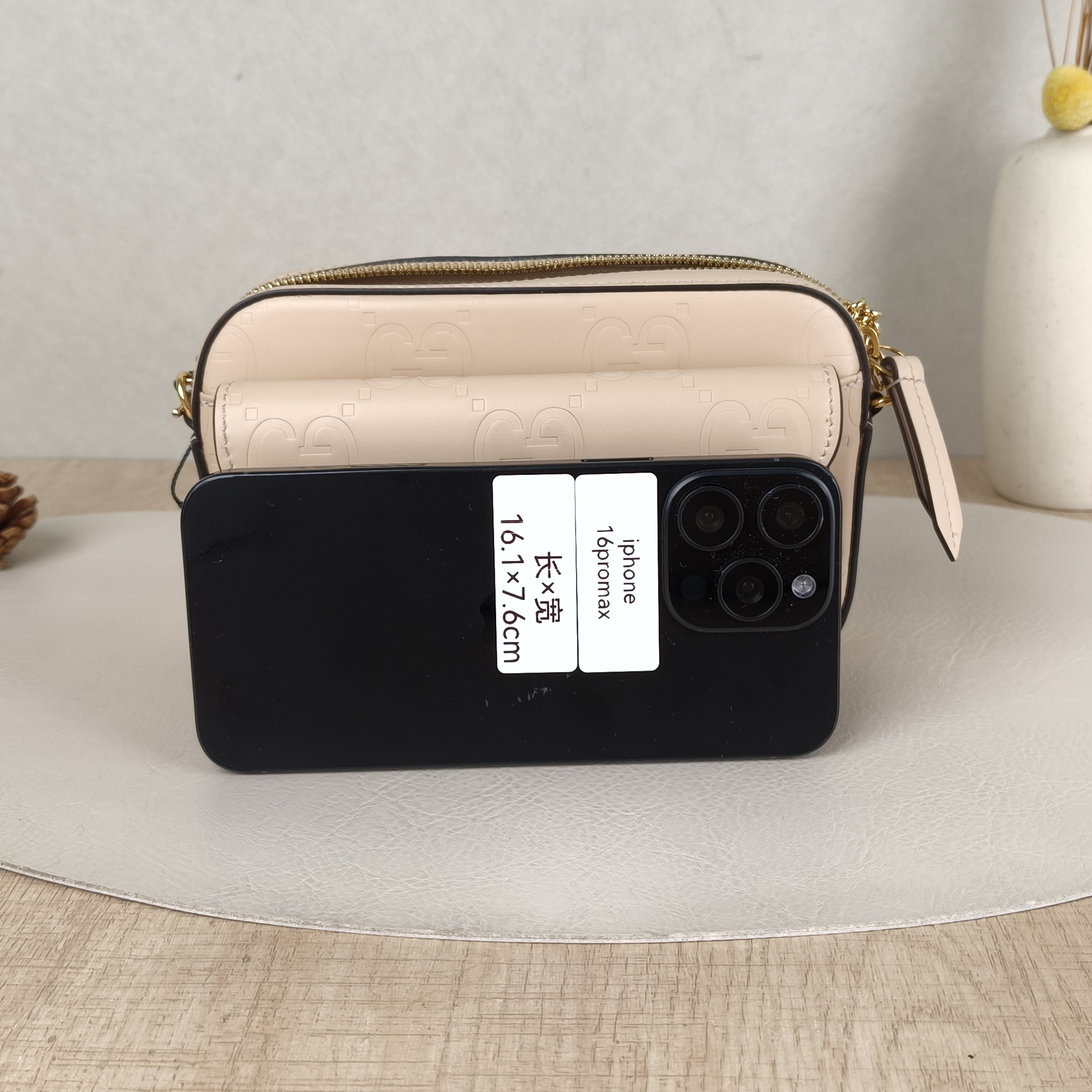 GUCCI Crossbody Bag Horsebit Chain Mini Chain Bag Beige Calfskinmini18 × 4 × 11 cm — cover view 3 of 6