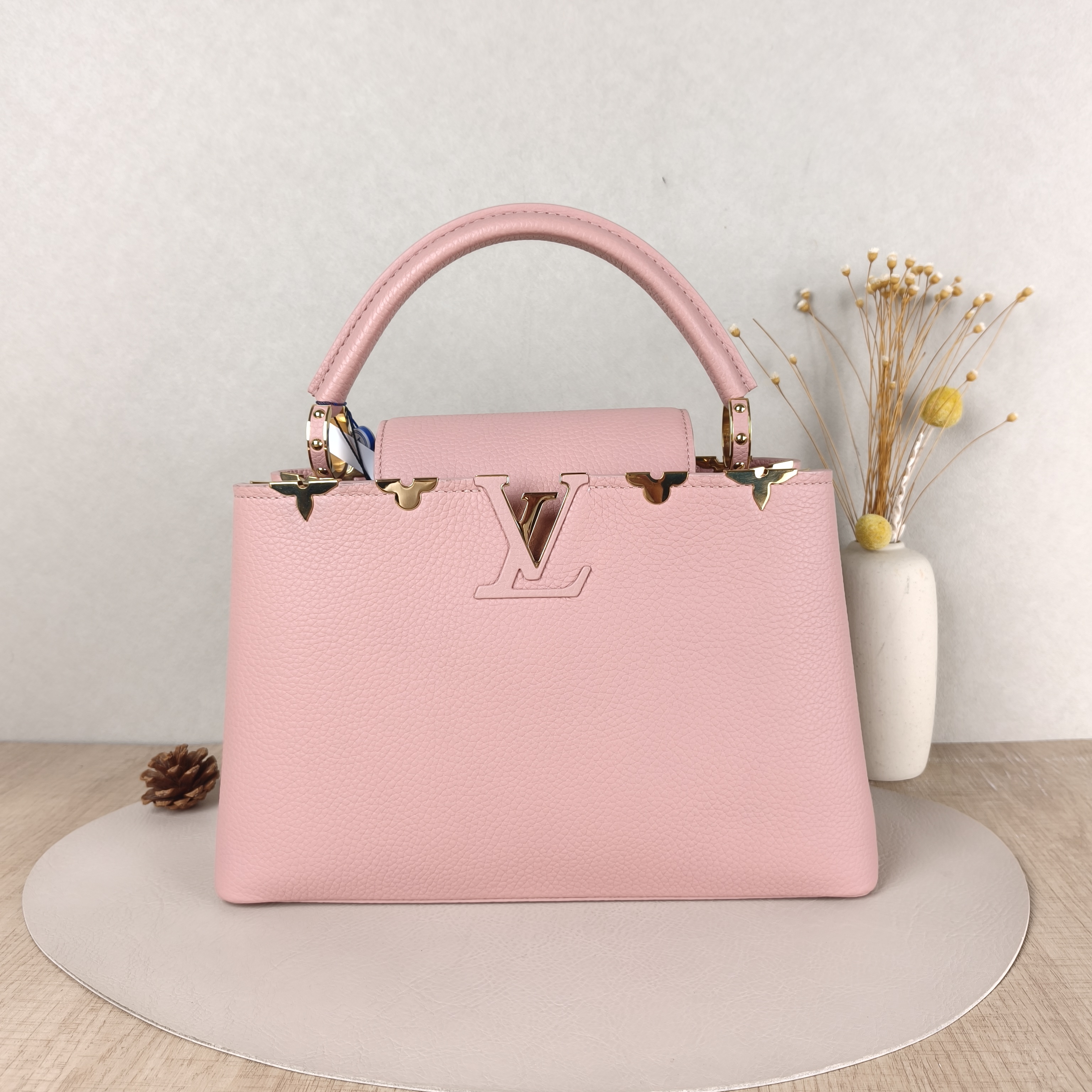 Louis Vuitton Top Handle Bag Capucines Pink Calfskin Medium31.5 × 11 × 20 cm