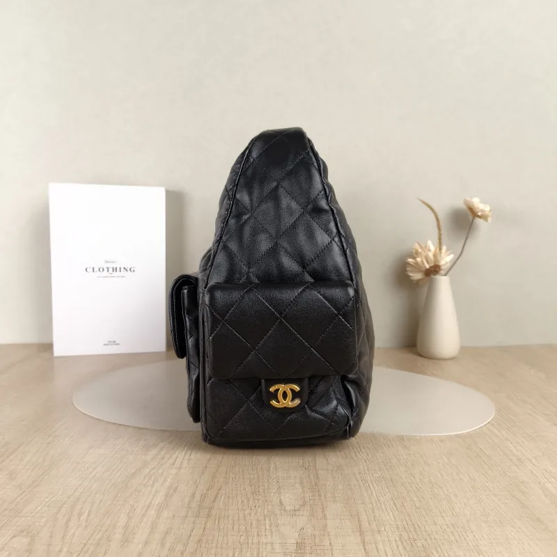 Chanel Shoulder Bag25C Hobo Shoulder Bag Black Lambskinmaxi Large39 × 14 × 35 cm — detail view 4 of 11