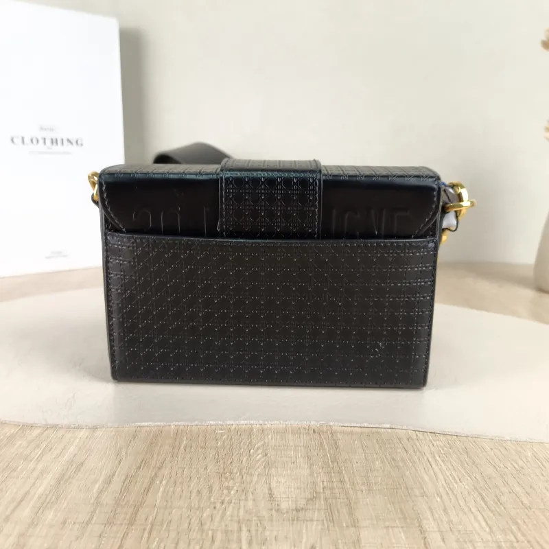 DIOR Crossbody Bag 30Montaigne 30 Box Box Black Calfskin Mini 17.5 × 5 × 11.5 cm — cover view 2 of 5