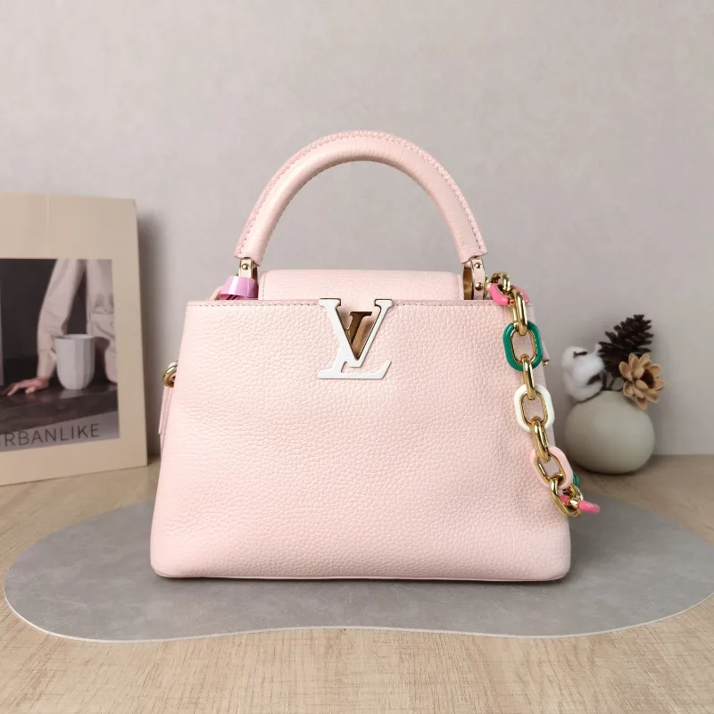 Louis Vuitton Top Handle Bag Capucines Pink Calfskin BB 27 × 9 × 17.5 cm