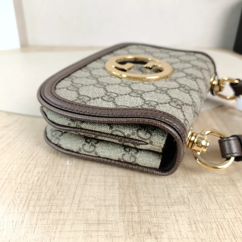 GUCCI Crossbody Bag Blondie Monogram PVC Small21 × 5 × 13 cm — detail view 10 of 14