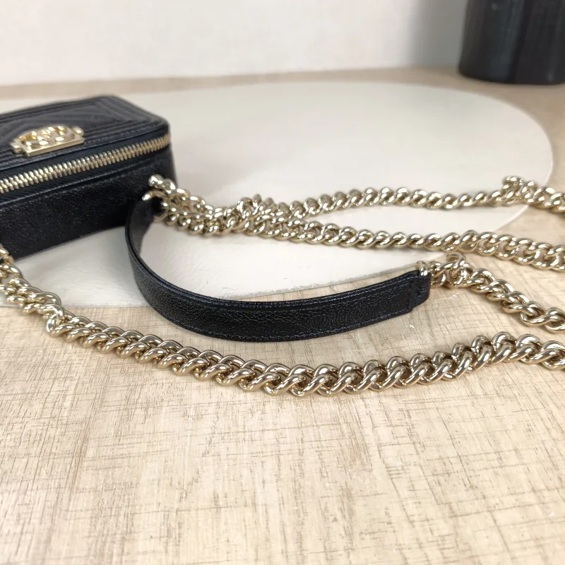 Chanel Crossbody Bag le boy Crossbody Bag Black Calfskin One Size 11 × 4 × 7 cm 32 — detail view 7 of 11
