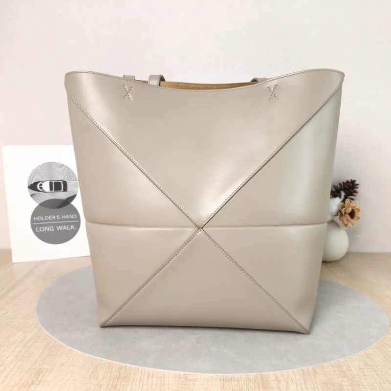 LOEWE Shoulder Bag Puzzle Fold Shopping Tote Grey Calfskin Medium 25.5 × 14.5 × 31.5 cm — cover view 2 of 5